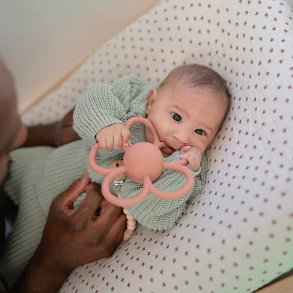 Daisy Rattle Teether - Blush